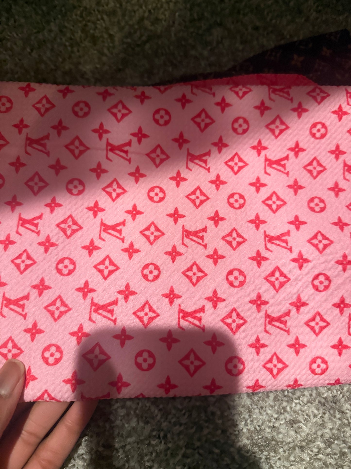 Light pink with dark pink lv bullet strip