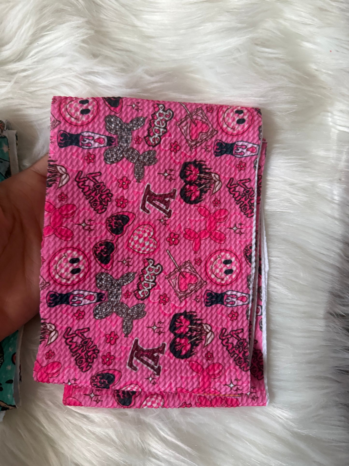 Lv trendy bullet strip