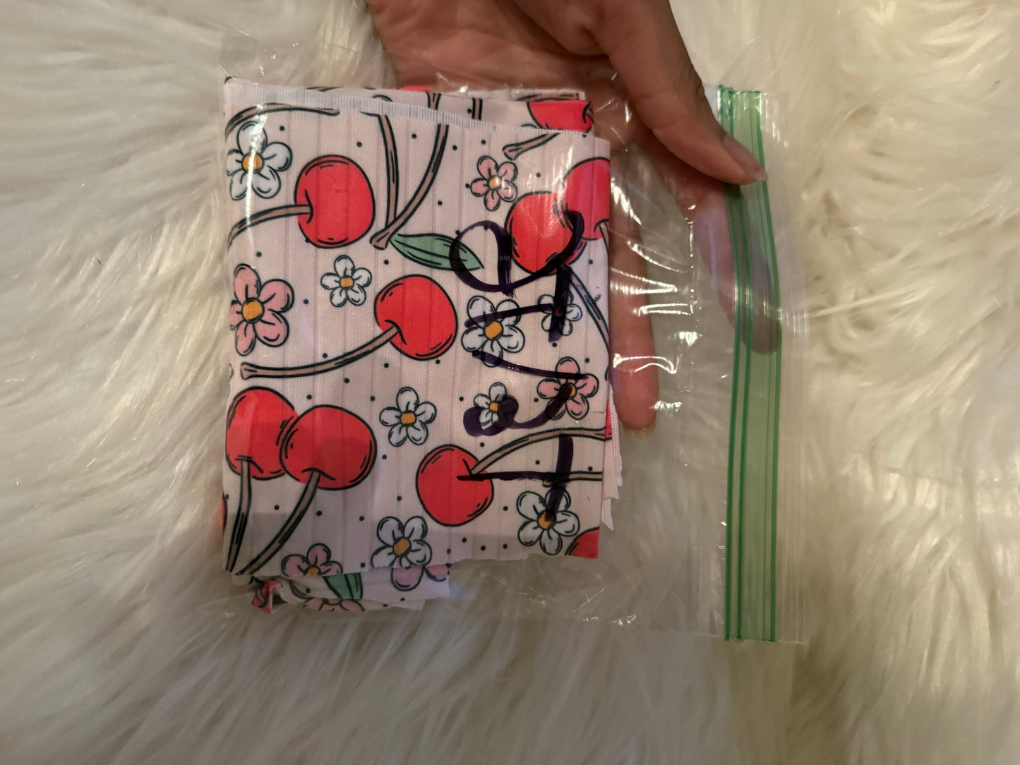 2t/3t cherries bummy precut
