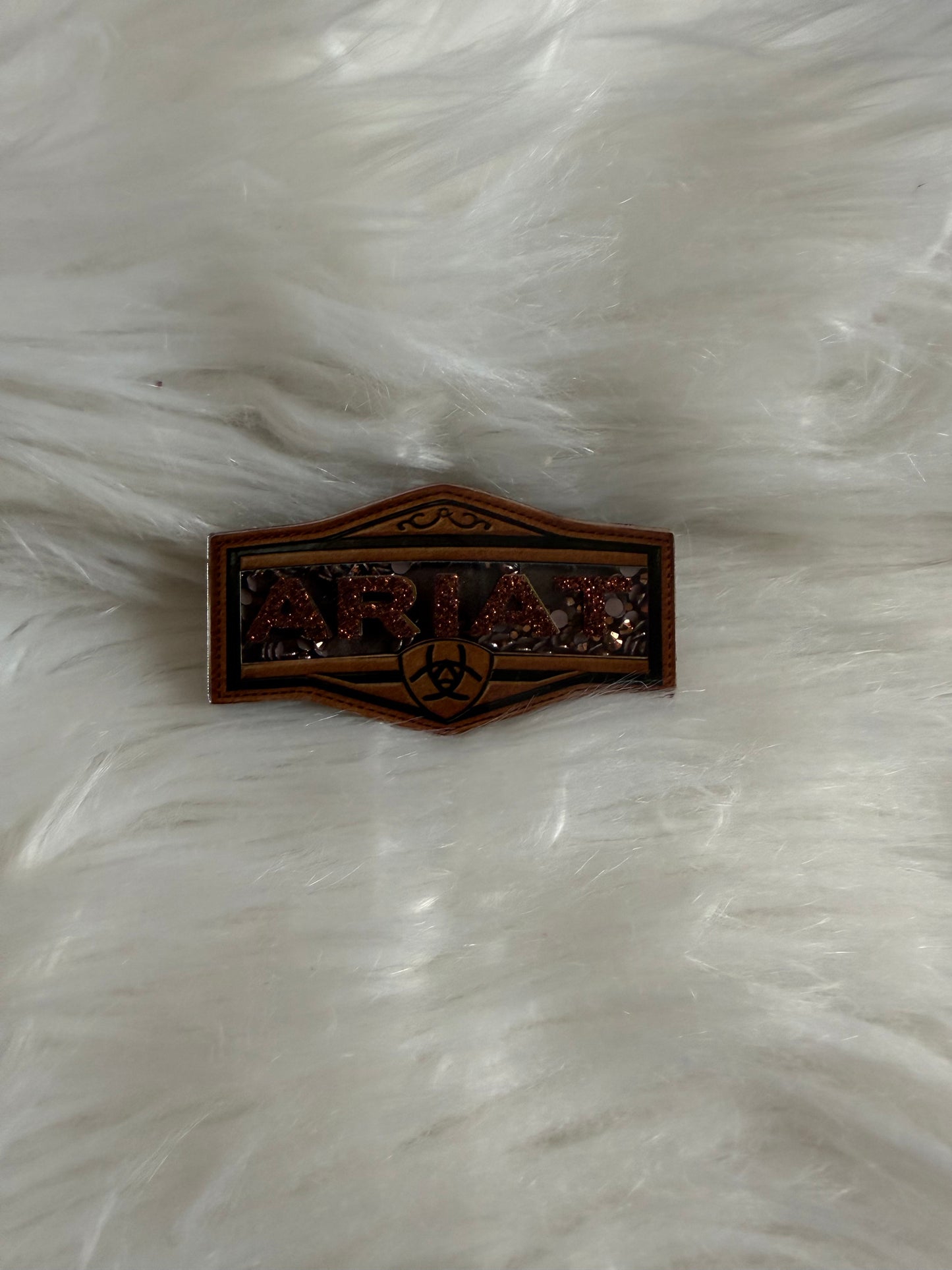 Brown ariat badge shaker
