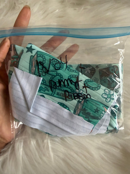 18/24 Turqoise Bible bummy + ribbon set