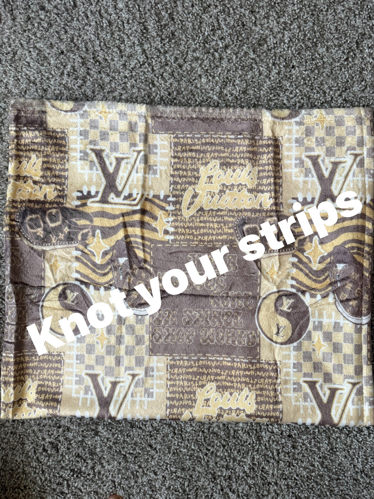 Beige baby blanket 30x40