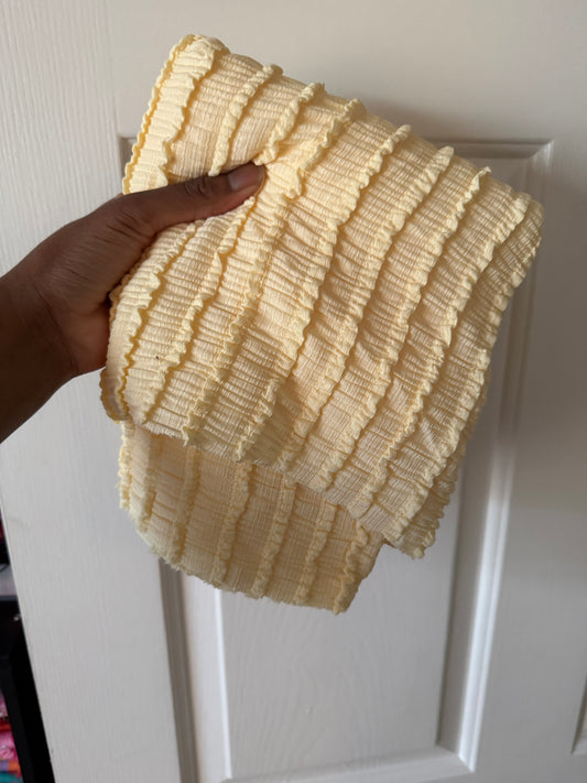 Lite yellow ruffle knit