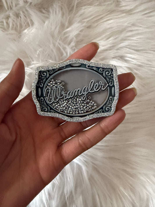 Wrangler buckle shaker