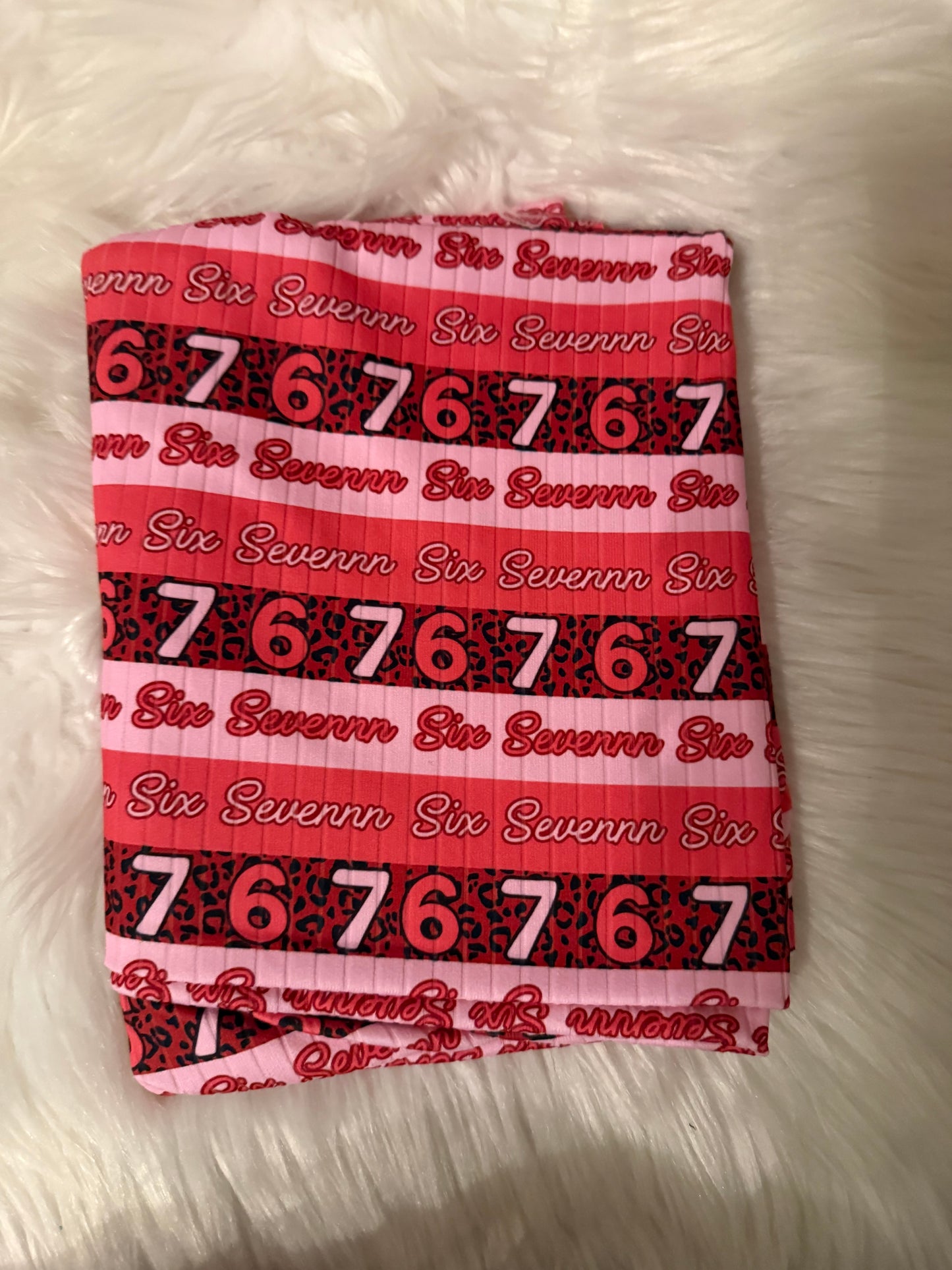 Six seven Brushed ribknit
