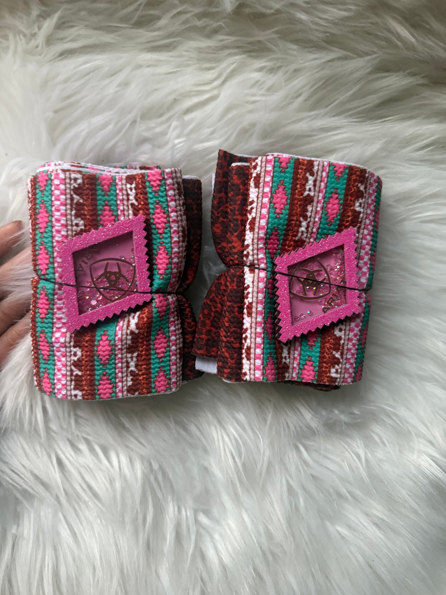 Pink ariat strip bundle of 2 with shaker