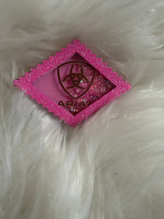 Pink ariat diamond cut shaker